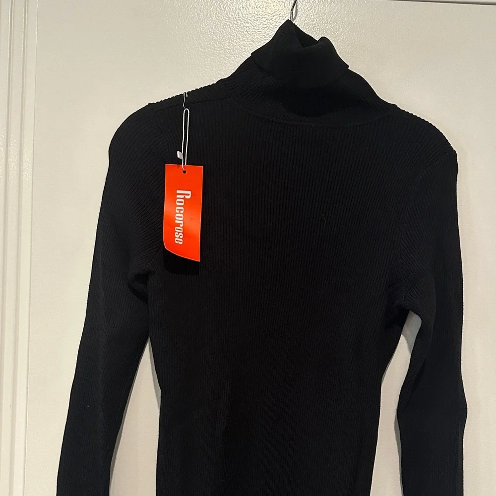 Elegant Black Long Sleeve Dress - Picture 2 of 2
